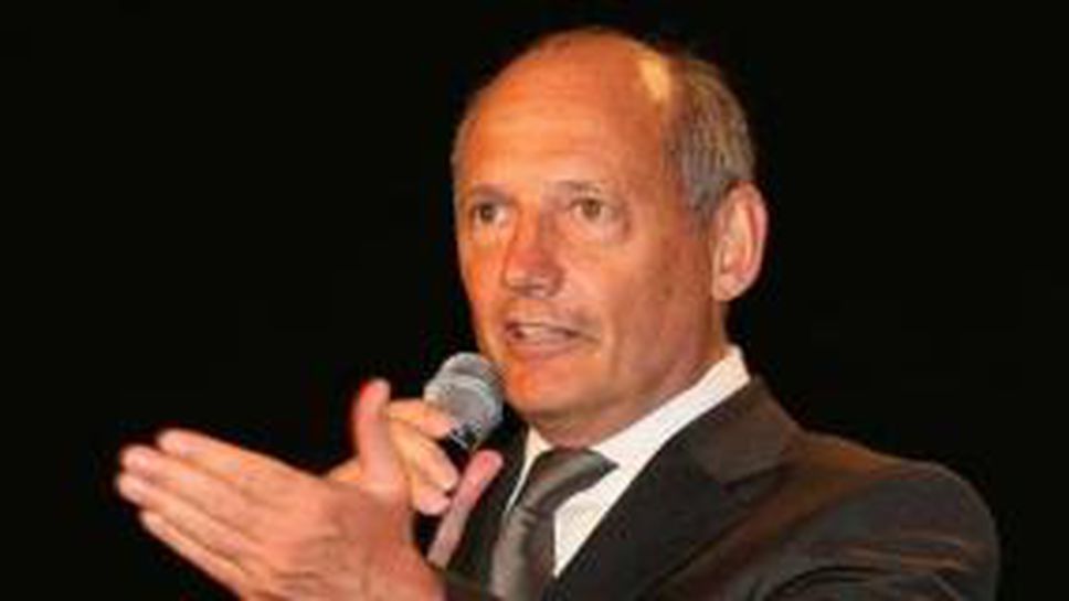 Денис се пенсионира, Уитмарш поема отбора ?