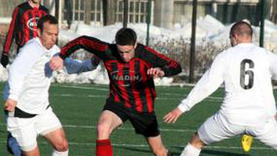 Дузпа носи успех на Славия над Локо Мездра