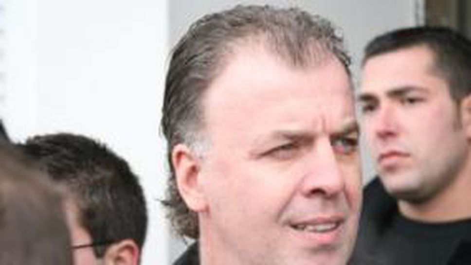 Наско Сираков: 4-5 положения не са достатъчни за отбор като Левски