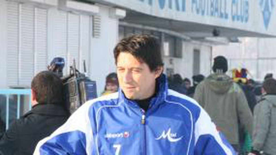 Левски заминава утре за Кипър