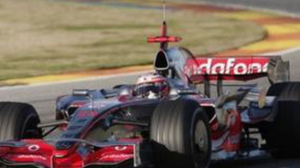 Хамилтън: Алонсо не е достатъчен на Рено за титла