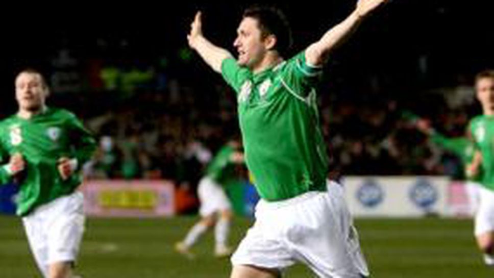 Роби Кийн и Кевин Дойл водят атаката на Ейре срещу Бразилия