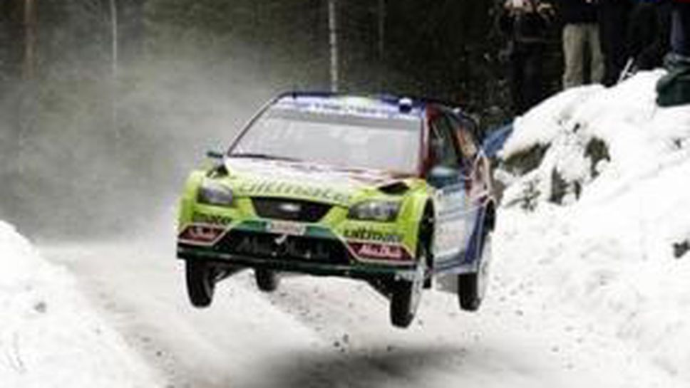 Латвала поведе в рали Швеция