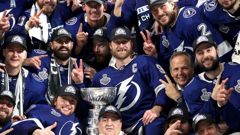Тампа Бей триумфира с купа "Стенли" за втора поредна година