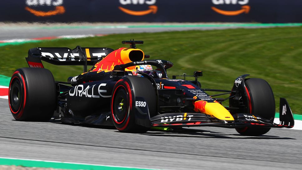 В последния момент Верстапен измъкна полпозишъна в Австрия от Леклер