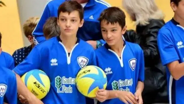 Алекс и Симеон Николови отговарят