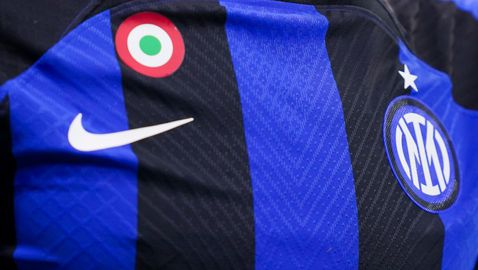 Интер отново води преговори за нов генерален спонсор