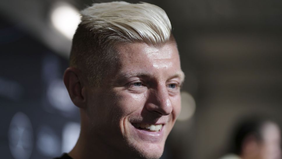 Тони Кроос: Няма бедни футболисти, но мачовете стават наистина много