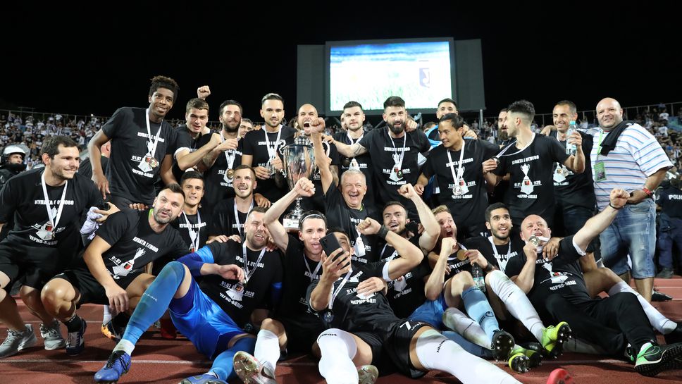 Днес е "черно-белият" Великден!