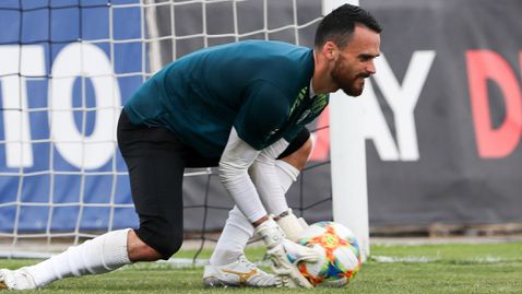 Нов вратар ще пази на Локо (ГО)