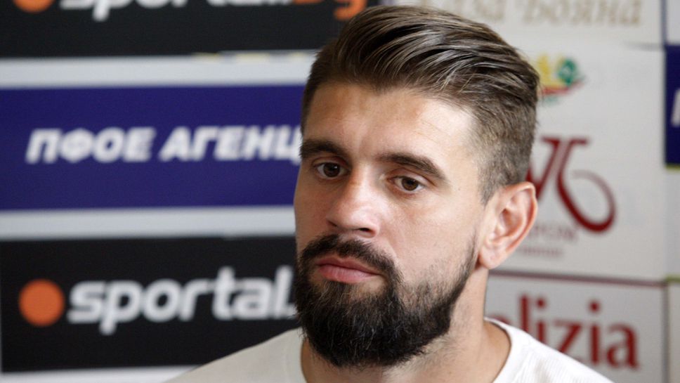 Баща към бивш футболист на ЦСКА: Ако отидеш в Левски, забрави за мен