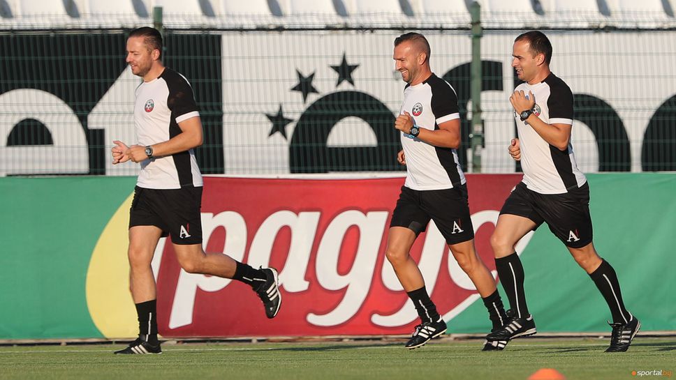 Наш международен рефер изненадващо прекрати кариерата си