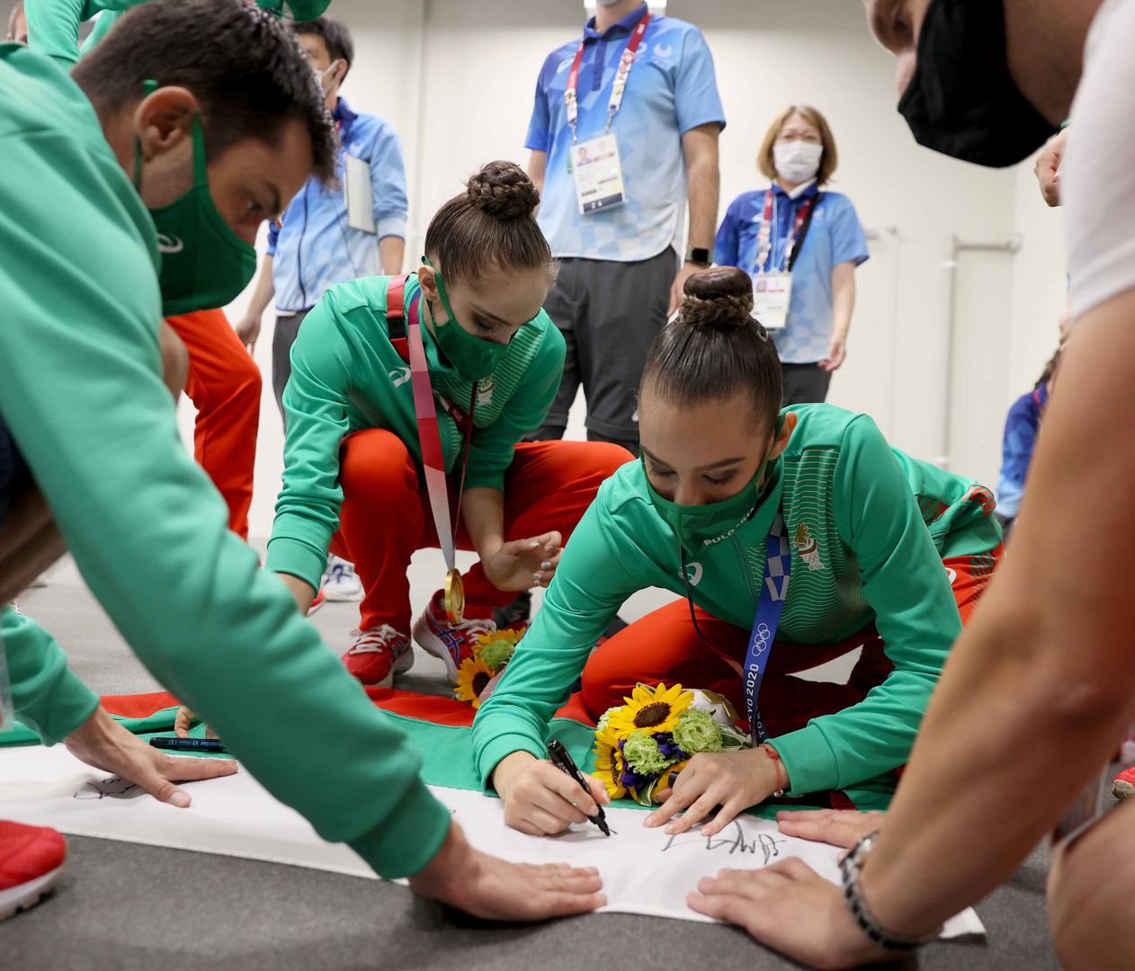 Ансамбълът ни триумфира с титлата в Токио 🥇