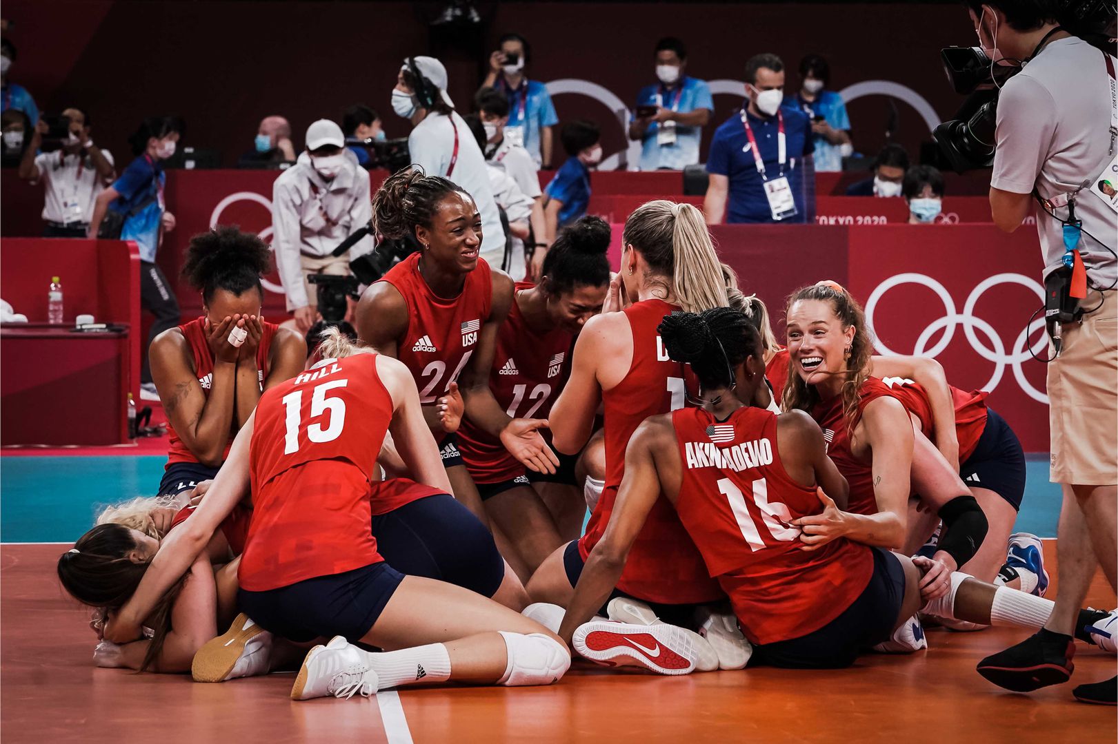 Волейболният финал при жените: Бразилия - САЩ
