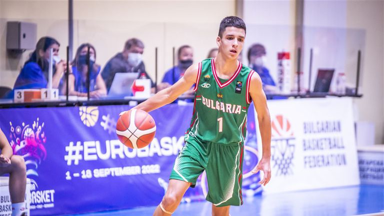 Талантът от националния отбор на България за момчета U16 Александър