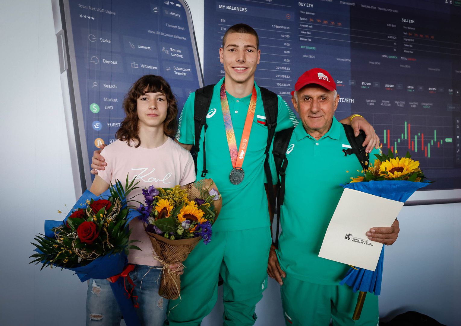 Световните медалисти Пламена Миткова и Божидар Саръбоюков се завърнаха в България