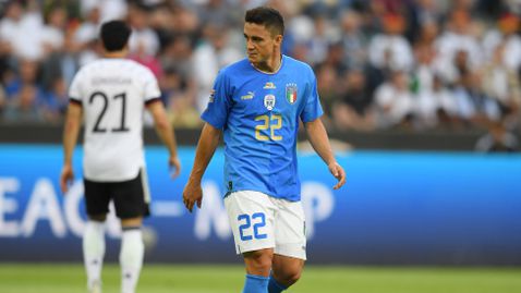  Наполи е все по-близо до привличането на италиански национал 