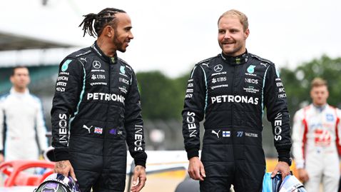 Люис Хамилтън отдаде заслуженото на Валтери Ботас