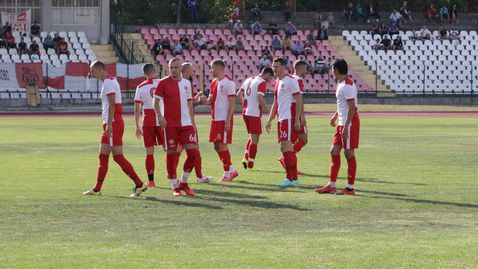  Саяна не се затрудни със Сливен 