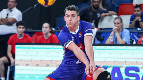 Женя Гребенников: България е много силен отбор, който играе у дома! Ще бъде сложно и ще страдаме