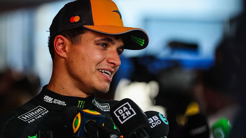 Част от публиката на Гран При на Италия освирка Ландо