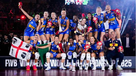  Италия завоюва и международната купа 