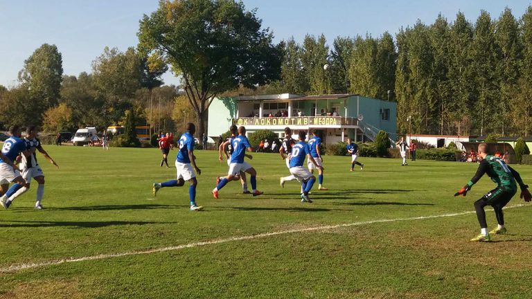 Локомотив Мездра спечели у дома с 1 0 срещу едноименния тим