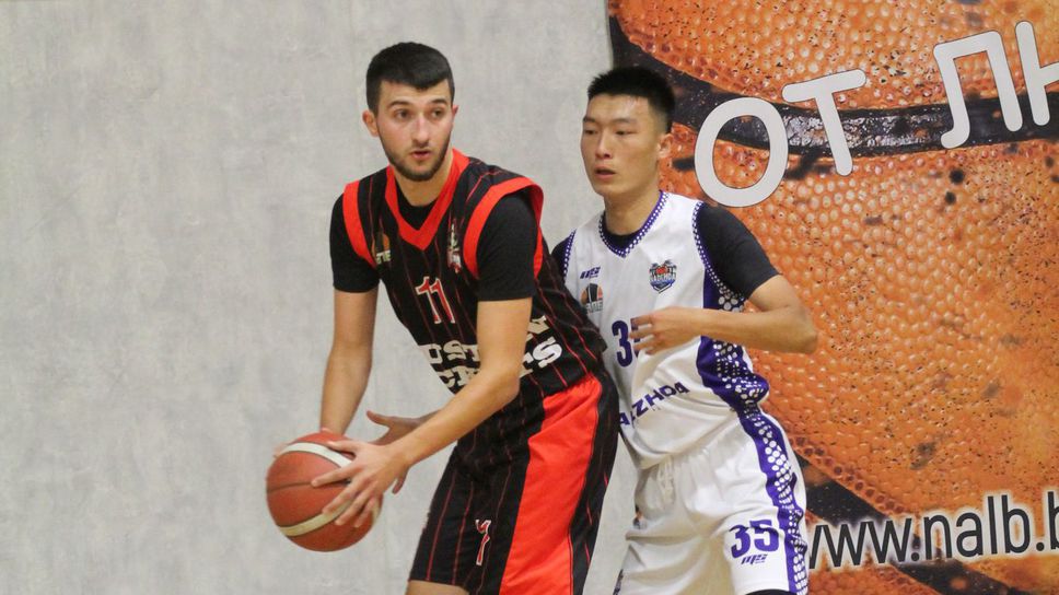 Хюстън Бъкетс продължава без грешка, Т.Н.С.-Ентъртейнмънт с втора поредна победа