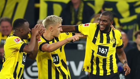  Борусия (Дортмунд) измъкна инфарктно 2:2 против Байерн в последната секунда 