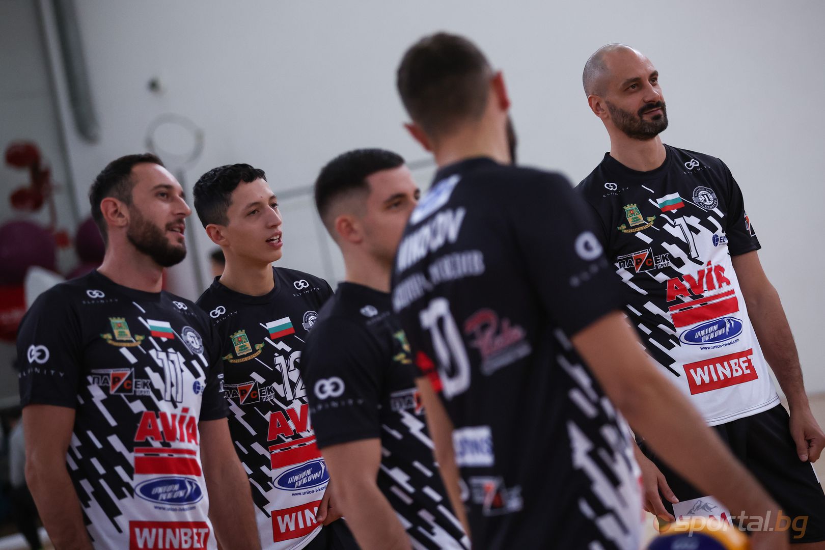 "Block out" с волейболистите на Локомотив