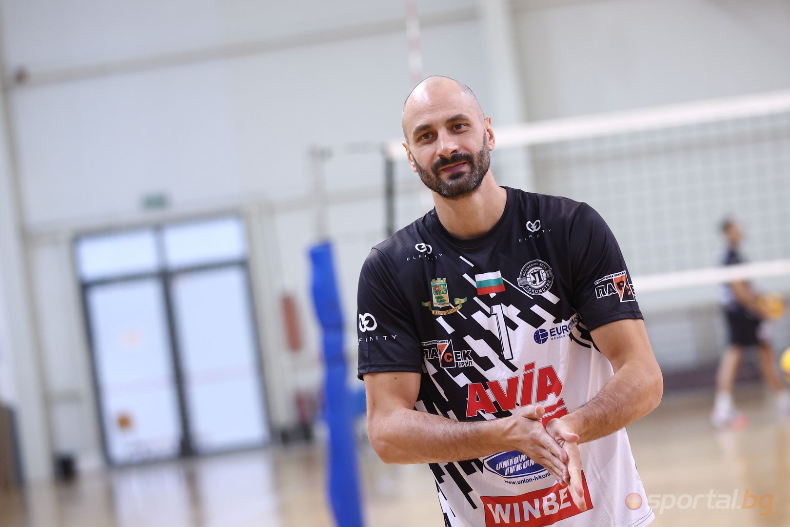 "Block out" с волейболистите на Локомотив