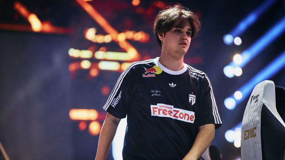Astralis взима Никита "cmtry" Samolotov под наем