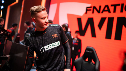 Здравец "Hylissang" Гълъбов може скоро да изгори от Fnatic заради легенда