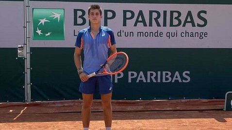 Адрияно Дженев се класира за четвъртфиналите на двойки в Монастир