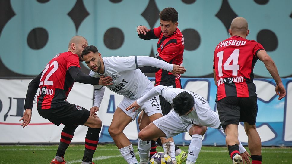 Локомотив (София) 0:0 Ботев (Враца), греда за гостите