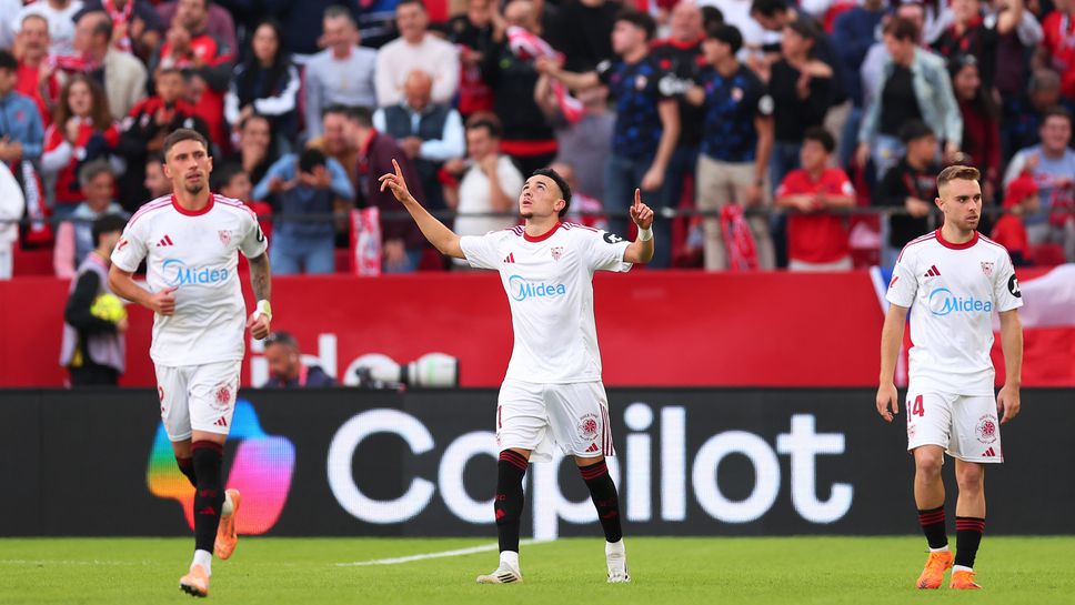 След месец без победа отборът на Севиля най накрая спечели мач