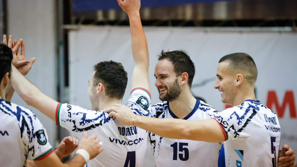 Шоу на Юлиан Вайзиг донесе категорична победа на Левски над Дея в Бургас