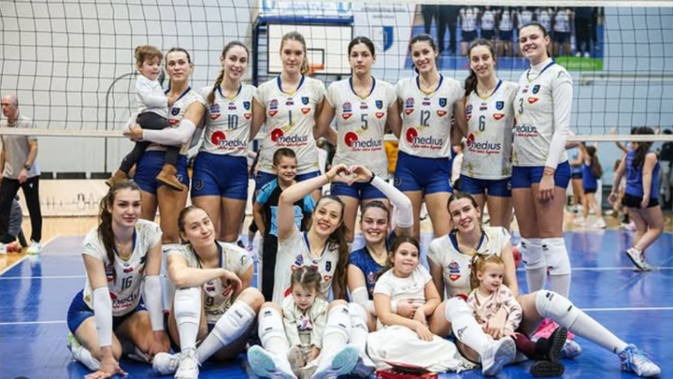 Дарина Нанева и Йединство продължават да са №1 в Сърбия