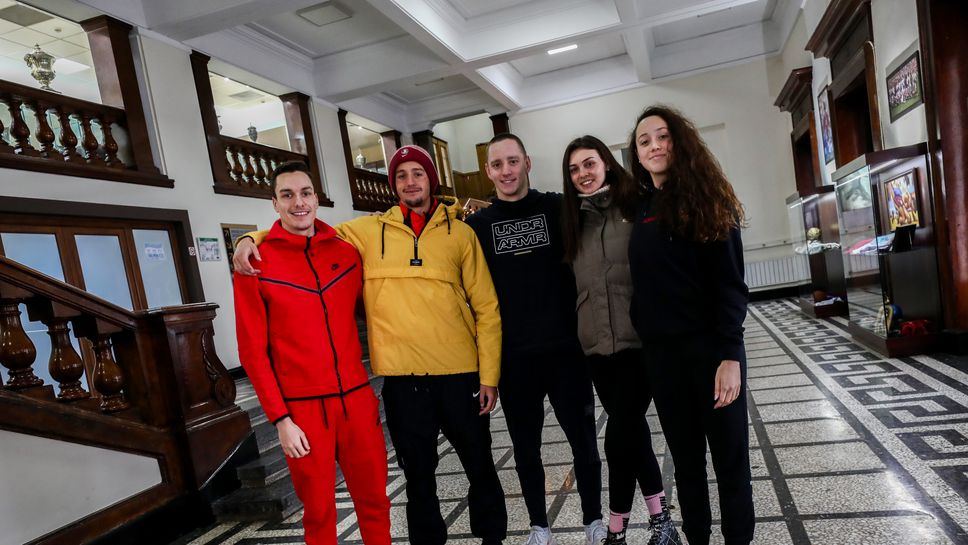 Плувците на България преди Световното първенство на 25-метров басейн в Абу Даби