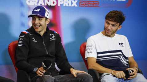  Гасли не чака да има проблеми в работата си с Окон 