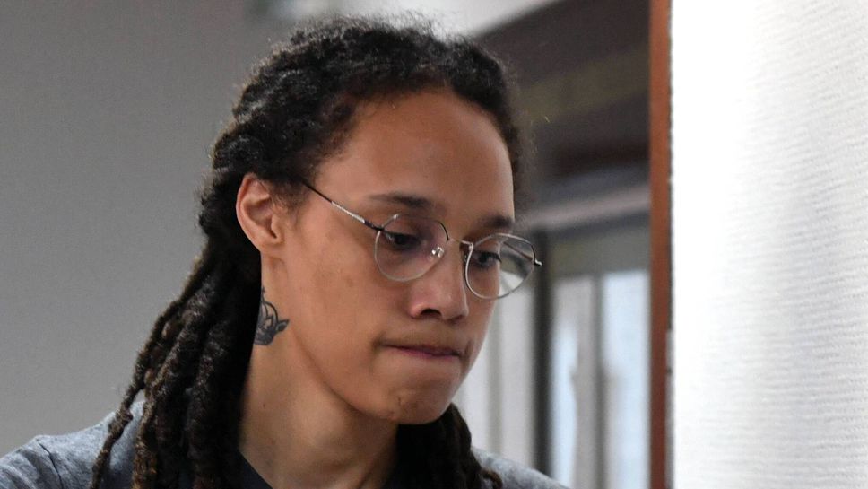 Бритни Гринър беше разменена за друг затворник след споразумение между САЩ и Русия