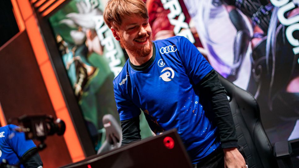 FlyQuest си намери нов треньор