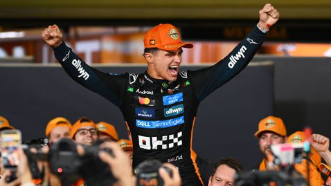 Формула 1 има своя 35-ти световен шампион и 11-ти от Великобритания