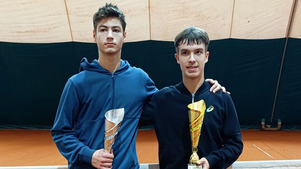 Калоян Шиков триумфира с титлите на сингъл и на двойки