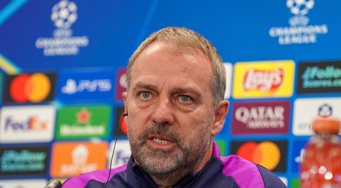 Флик: Не гледаме случващото се в Реал, Тер Стеген може да е в групата, но Жоан е нашият номер 1