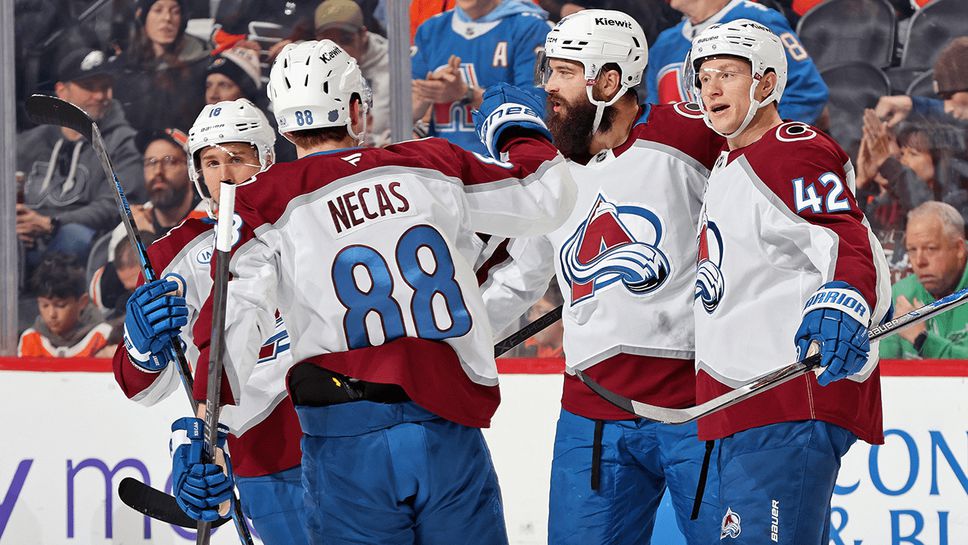 Лео Карлсон вкара два гола а Бекет Сенеке добави едно