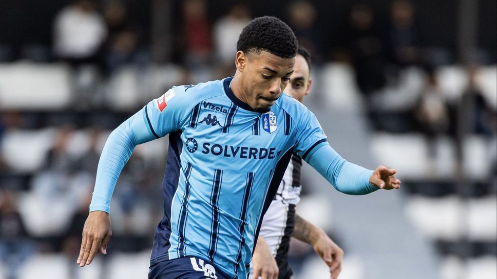 Бастунов с жълт картон при загуба на Визела