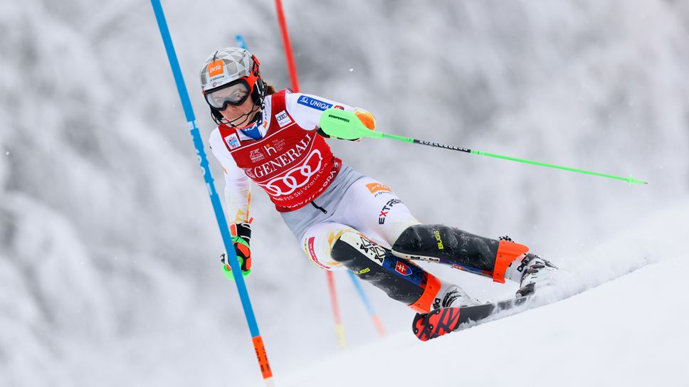 Петра Влъхова отново над всички в слалом за Световната купа