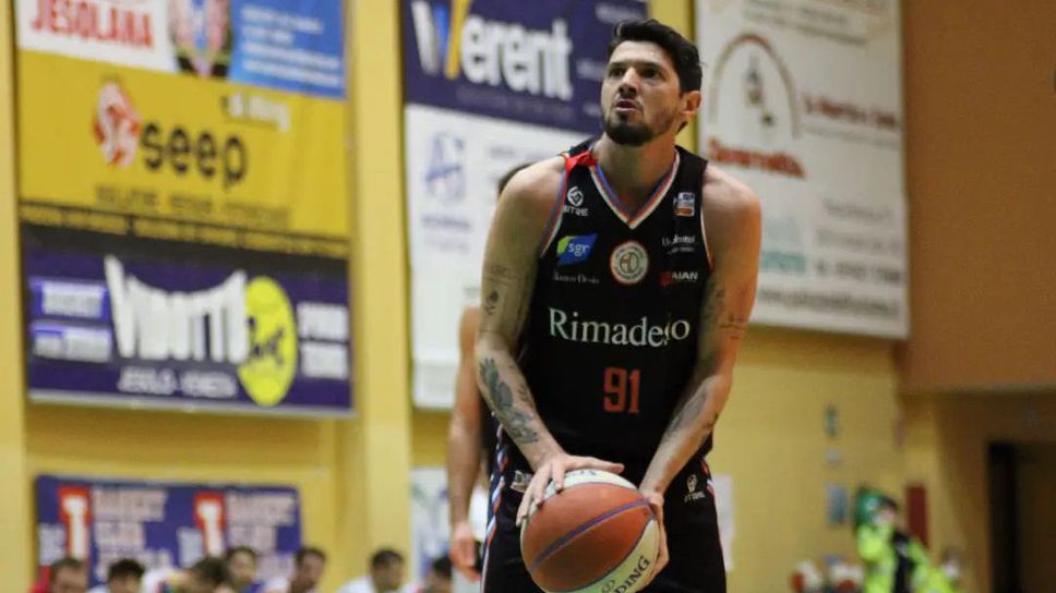 20 точки на Георги Сираков не помогнаха за първа победа на Виртус Поцуоли