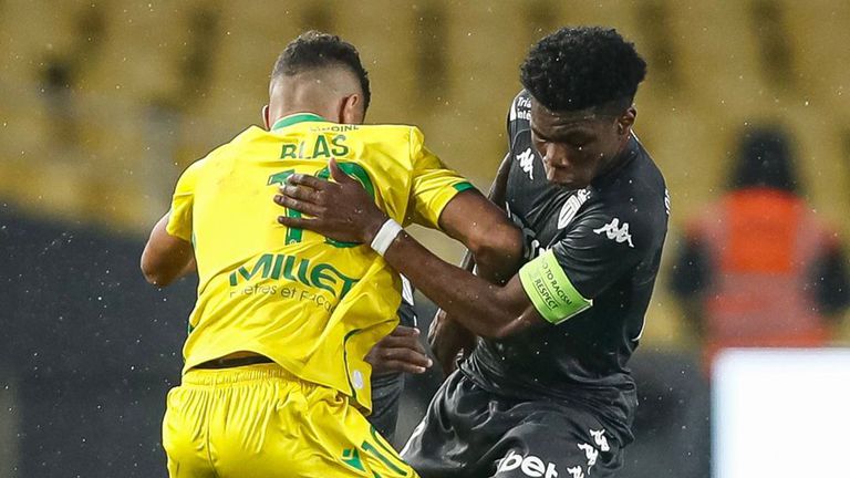  Монако приключи наедно с Нант при дебюта на новия си треньор 